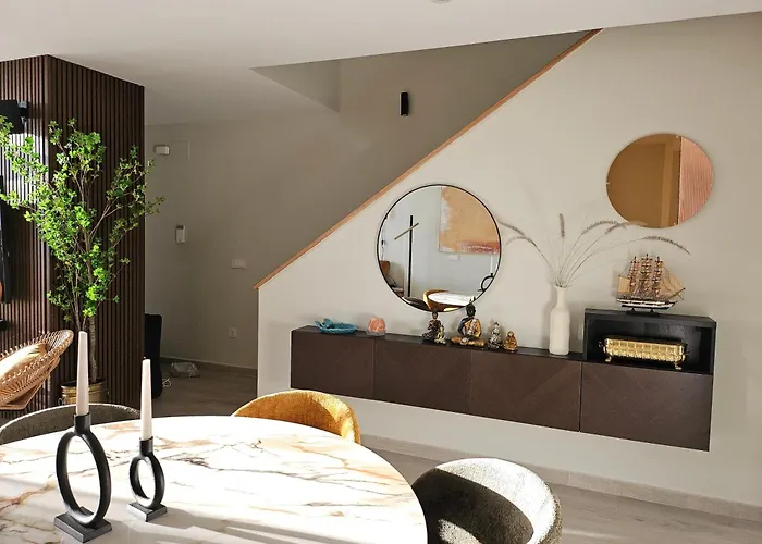 Luxury Townhouse With Stunning Sea & Mountain Views * フエンヒロラ