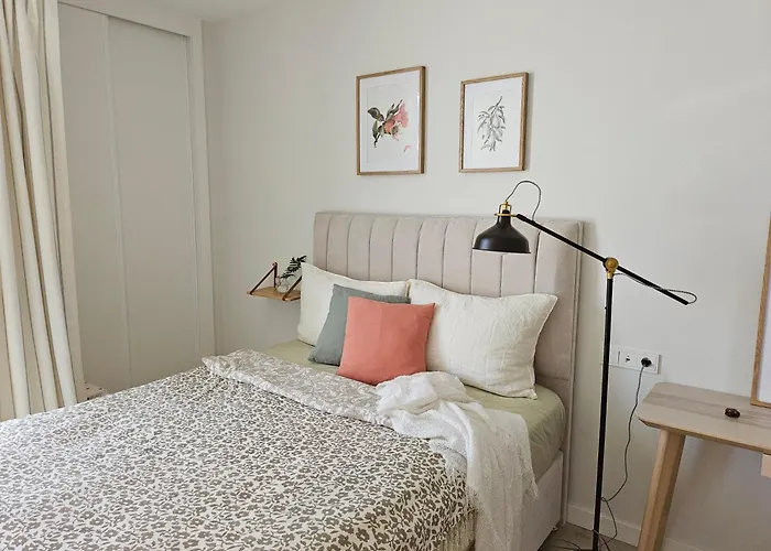 Luxury Townhouse With Stunning Sea & Mountain Views ヴィラ *