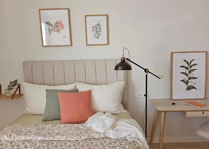 Luxury Townhouse With Stunning Sea & Mountain Views ヴィラ フエンヒロラ