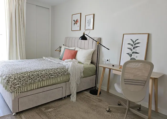 Luxury Townhouse With Stunning Sea & Mountain Views * フエンヒロラ