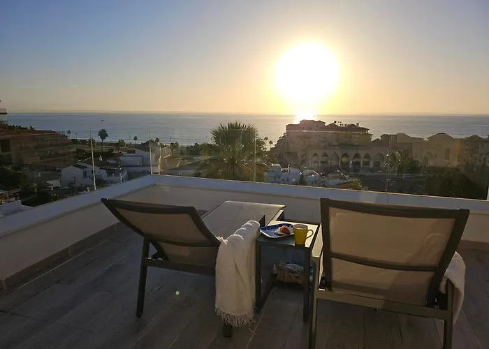 ヴィラ Luxury Townhouse With Stunning Sea & Mountain Views