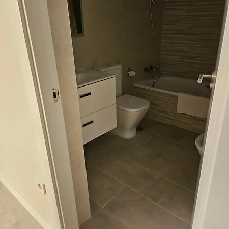 Luxury Townhouse With Stunning Sea & Mountain Views