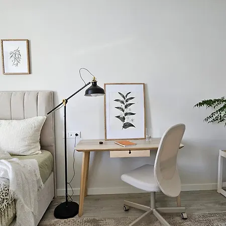 Luxury Townhouse With Stunning Sea & Mountain Views