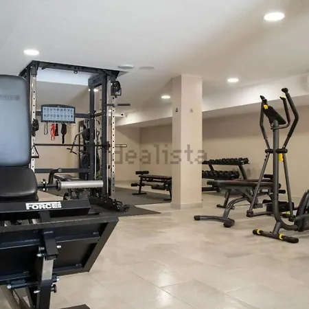 Villa Luxury Townhouse With Stunning Sea & Mountain Views *