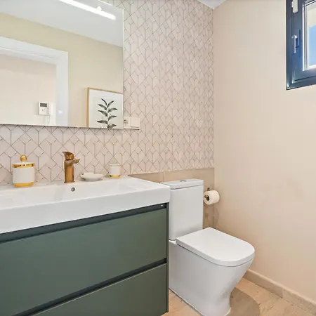 Luxury Townhouse With Stunning Sea & Mountain Views Villa Fuengirola