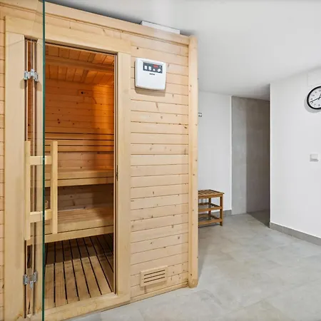 Luxury Townhouse With Stunning Sea & Mountain Views Fuengirola