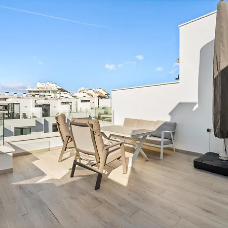Villa Luxury Townhouse With Stunning Sea & Mountain Views *