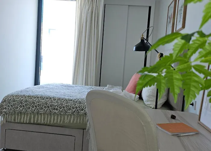 Luxury Townhouse With Stunning Sea & Mountain Views פואנגירולה