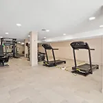 Luxury Townhouse With Stunning Sea & Mountain Views フエンヒロラ