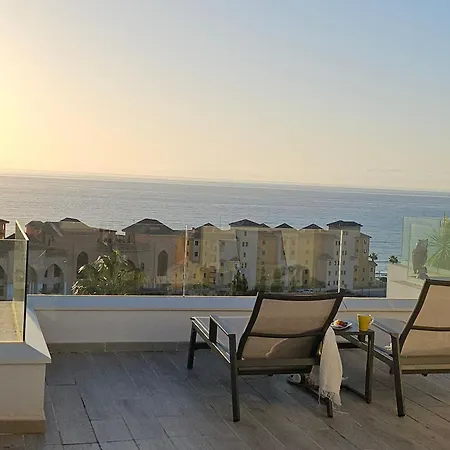 Luxury Townhouse With Stunning Sea & Mountain Views Villa