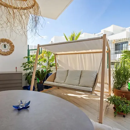 ヴィラ Luxury Townhouse With Stunning Sea & Mountain Views